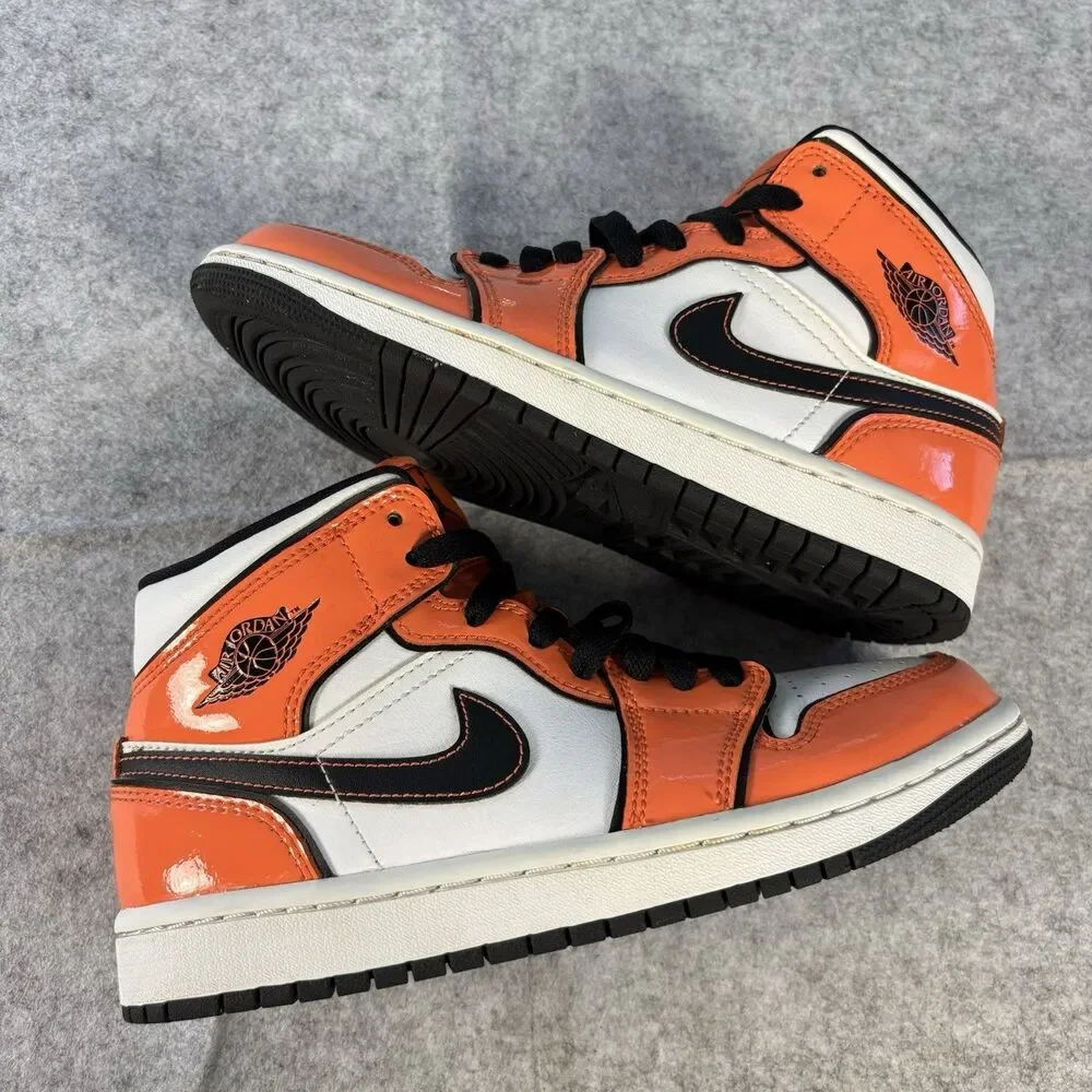 DD6834-802 - Youth Boys Mens 4.5 / Womens 6 Nike Air Jordan 1 Mid SE Turf Orange